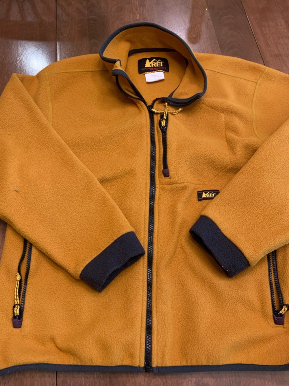 REI Mustard Yellow Trailsmith Fleece Jacket with Black Label Trim- women’s Small